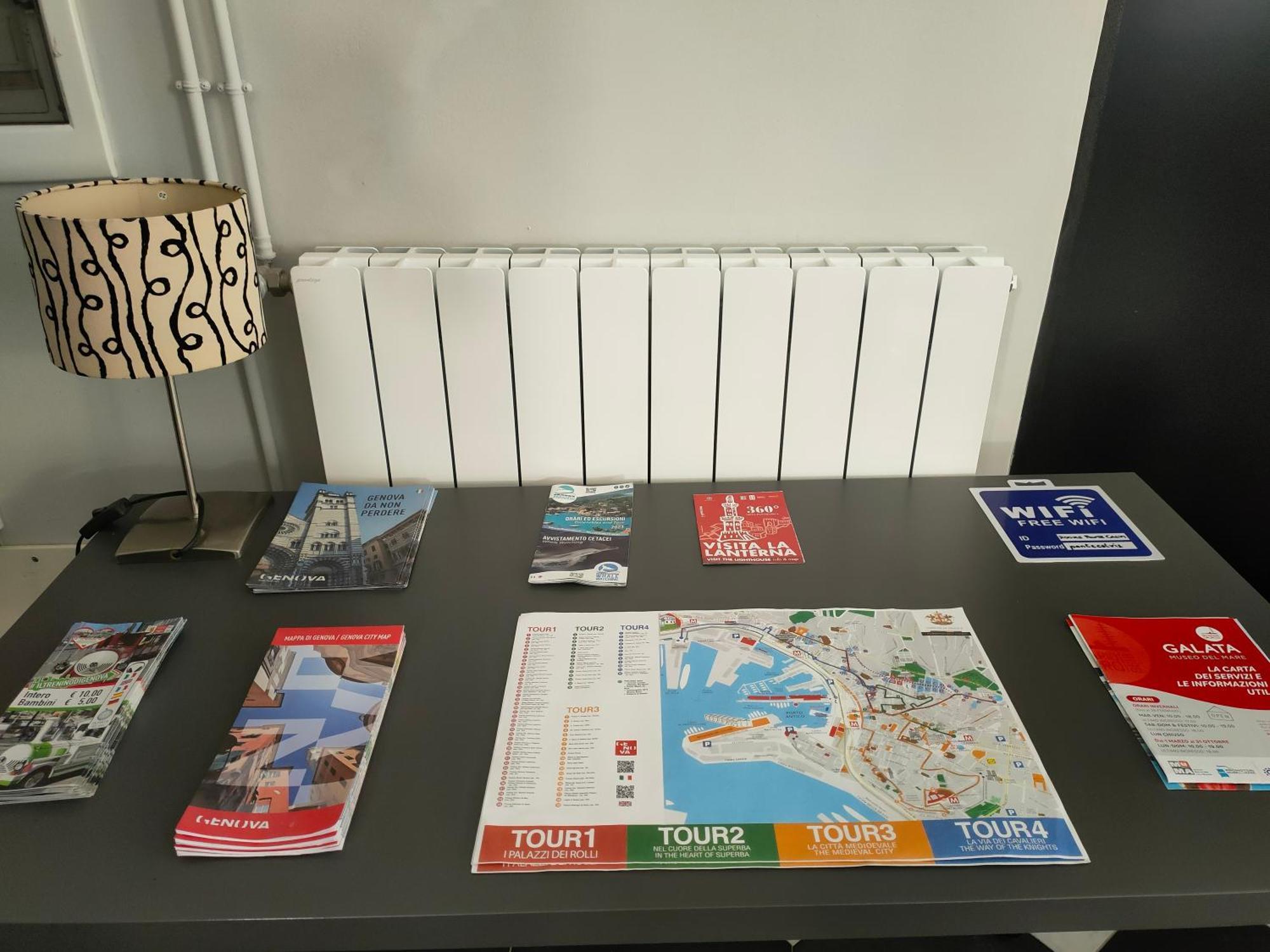 Rooms Ponte Calvi Генуя Экстерьер фото